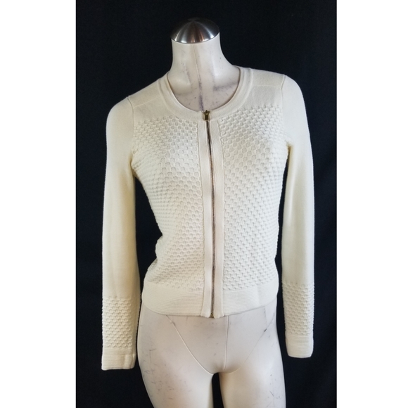 Sweaters - Banana Republic Size XS Off White Cardigan